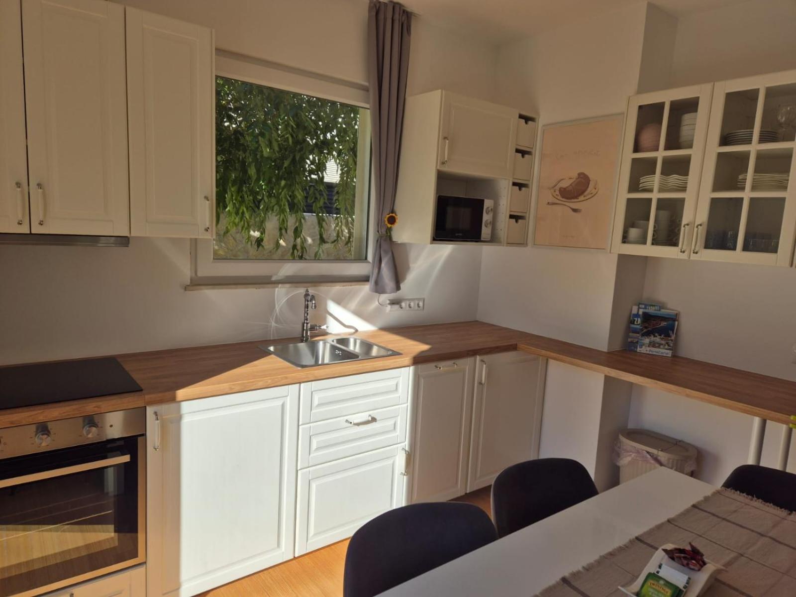 Luxury Two-floor In With Garden And Pool Petrčane