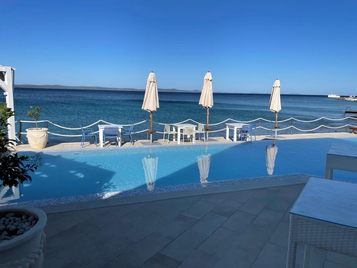 Luxury Two-floor In With Garden And Pool *
